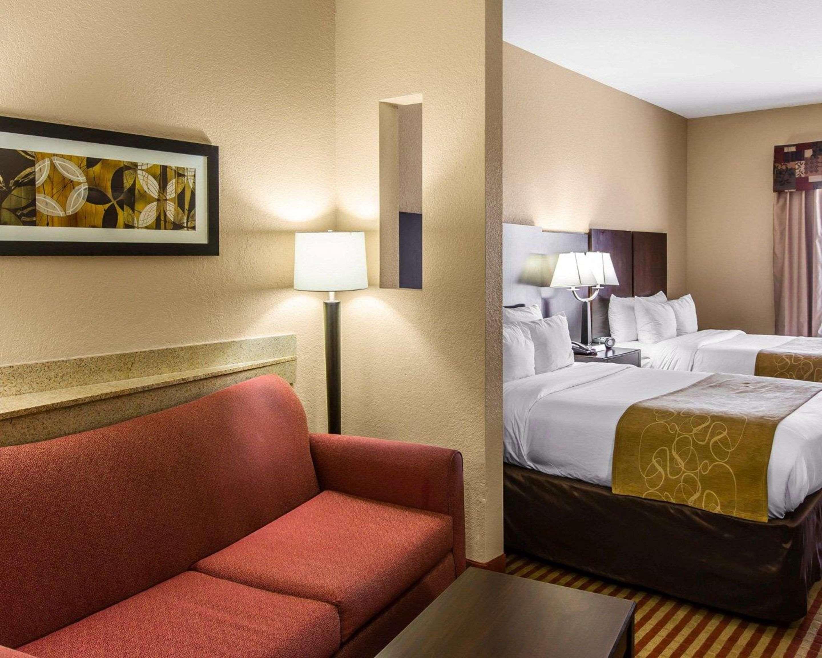 Comfort Suites Waycross Buitenkant foto