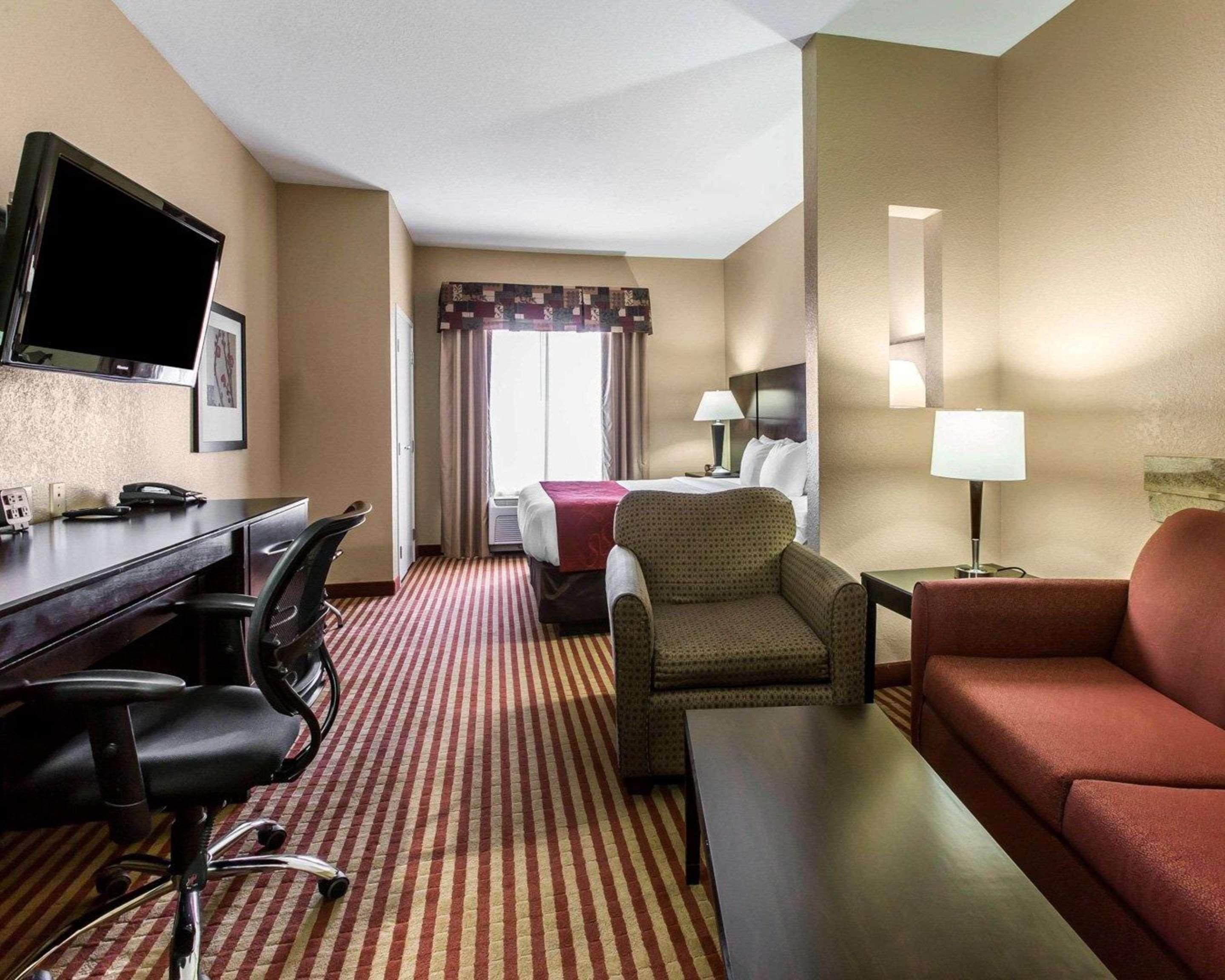Comfort Suites Waycross Buitenkant foto
