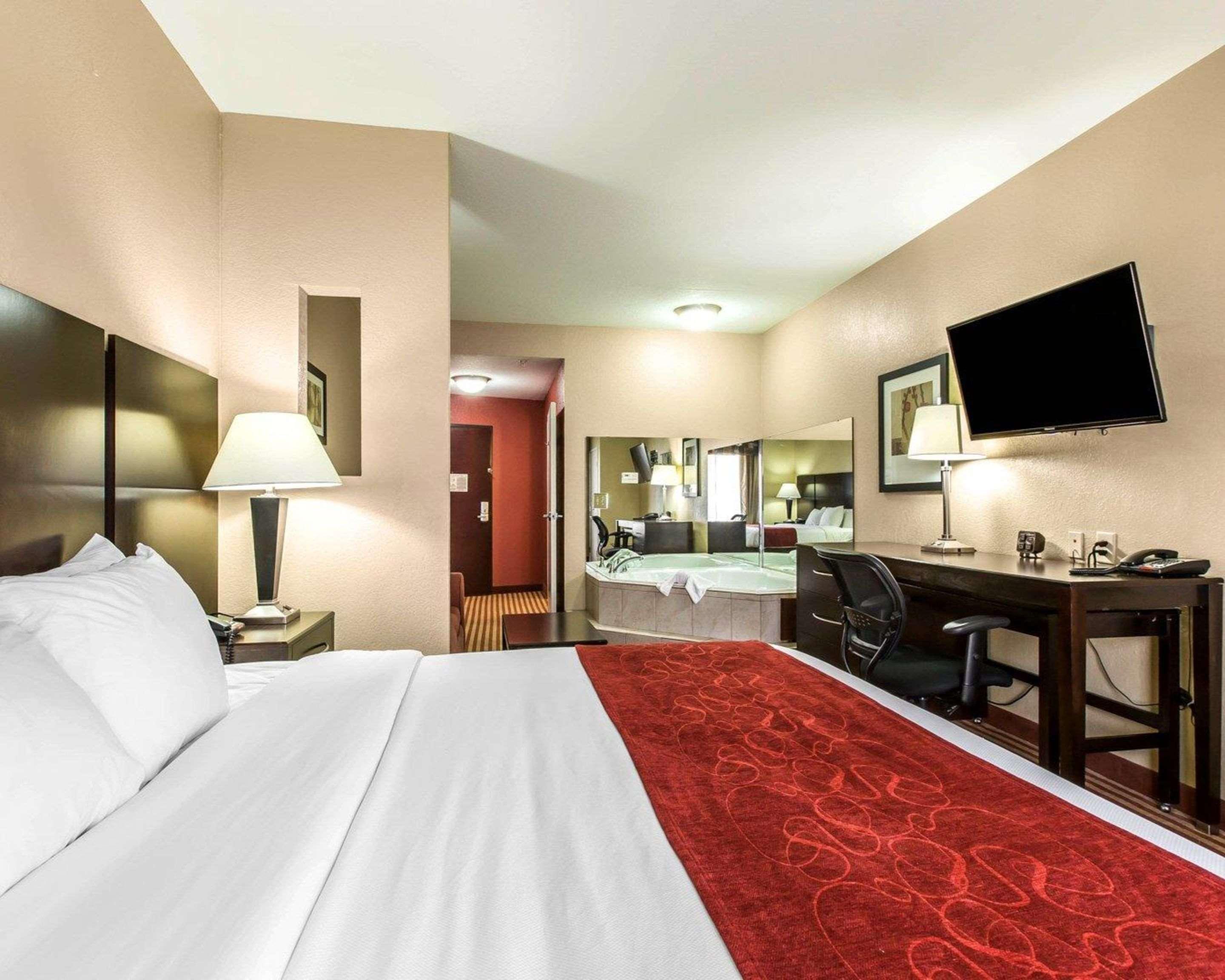 Comfort Suites Waycross Buitenkant foto