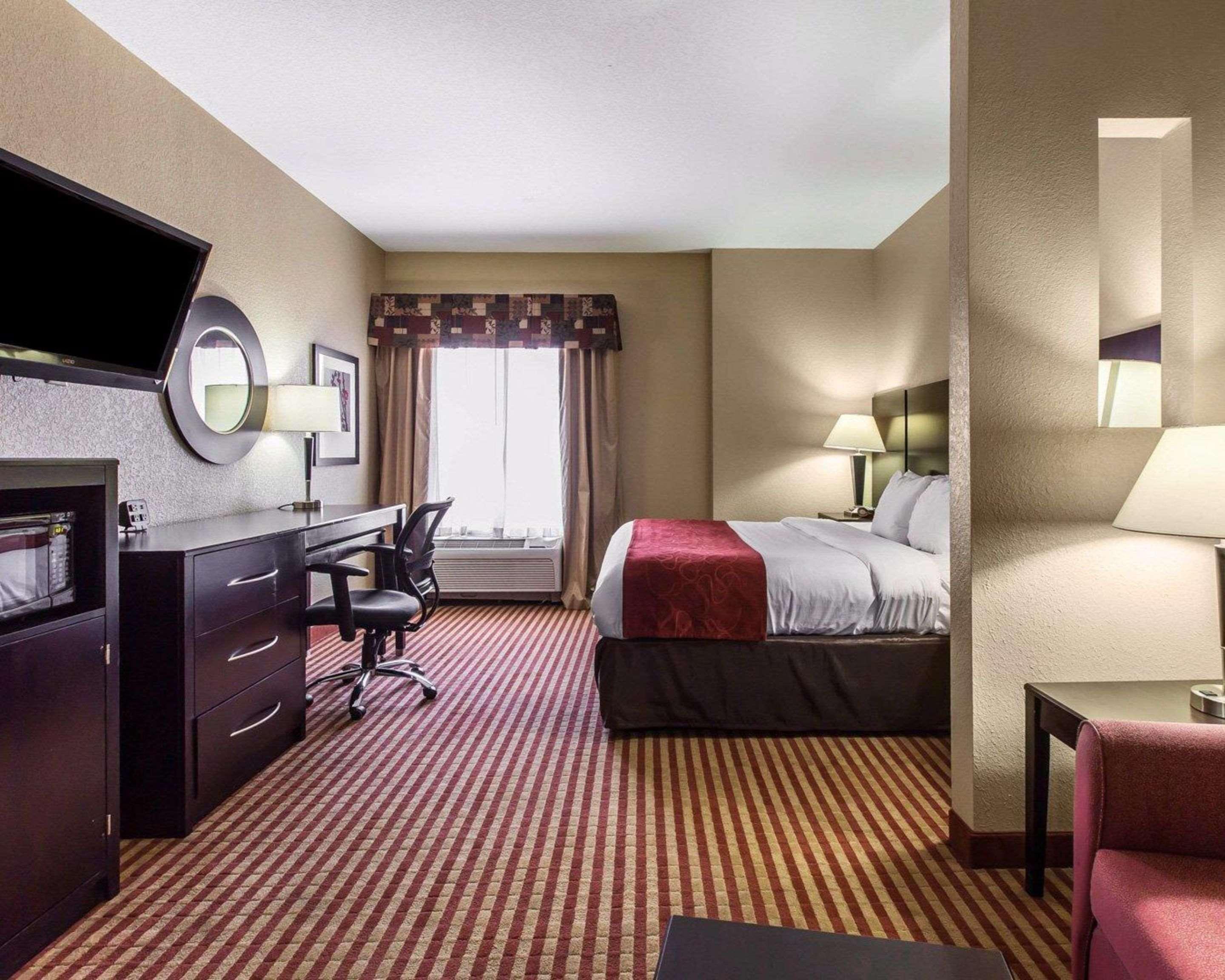 Comfort Suites Waycross Buitenkant foto