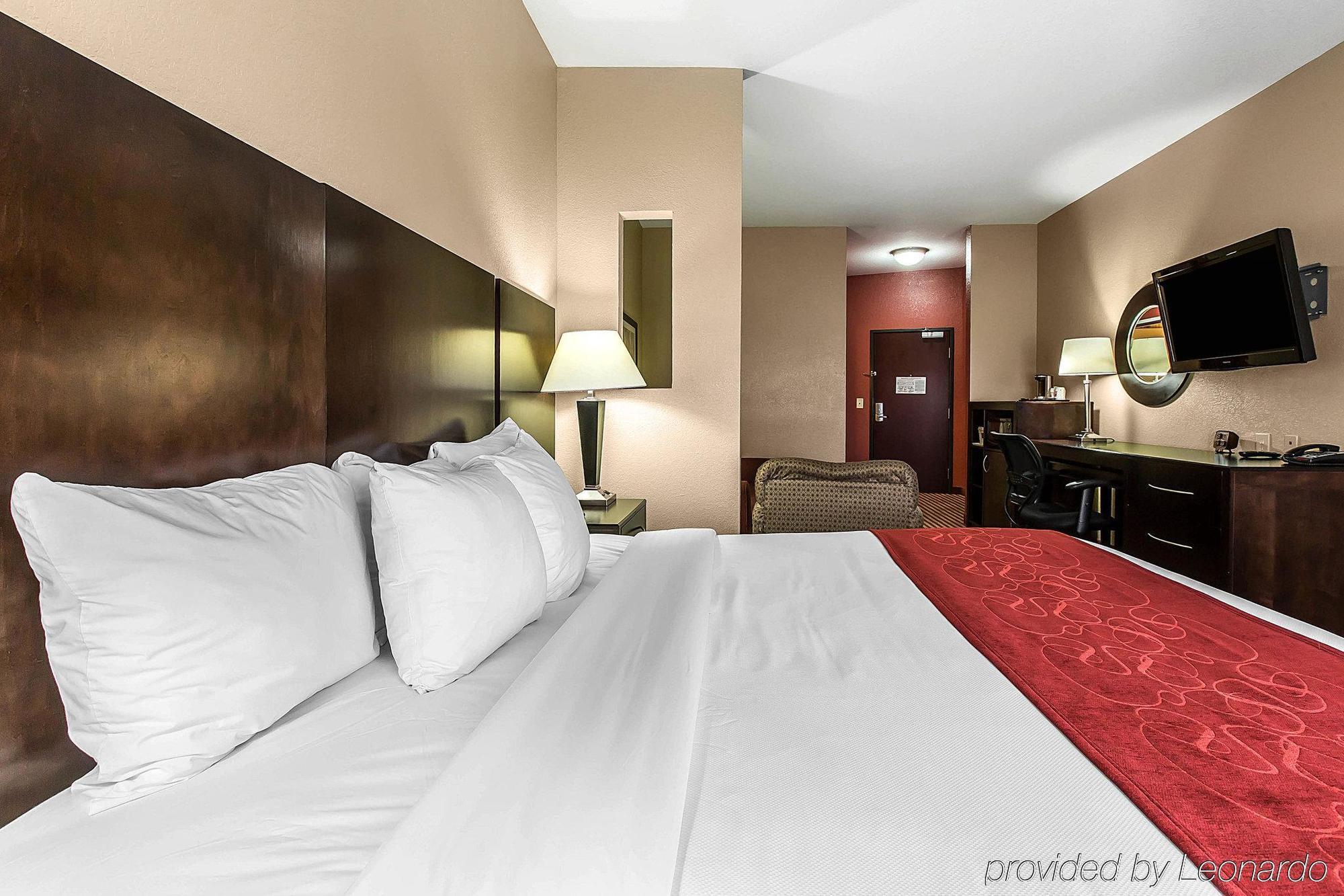 Comfort Suites Waycross Buitenkant foto