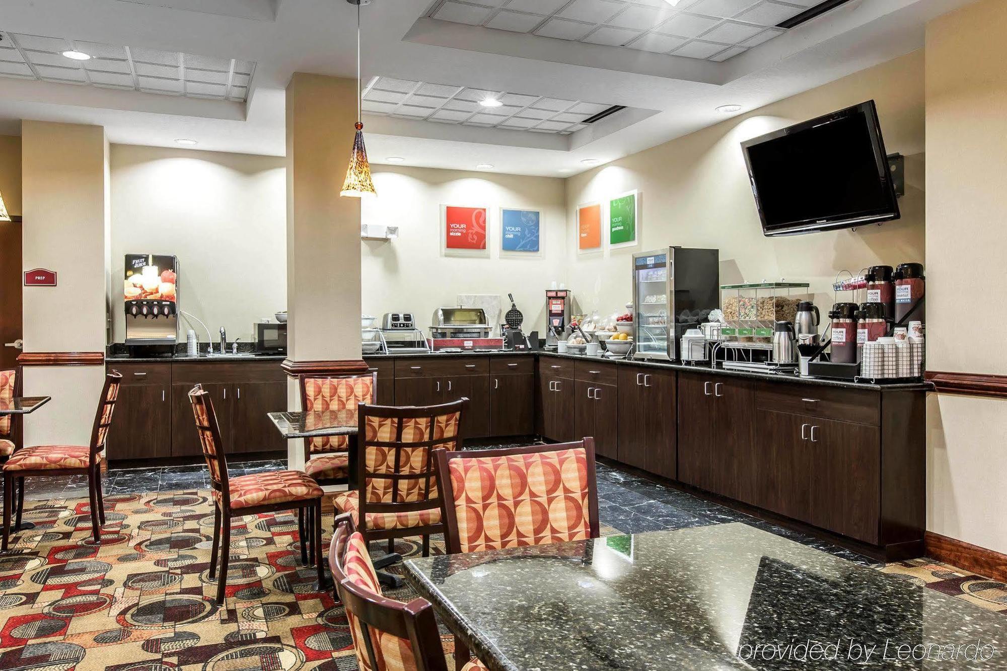 Comfort Suites Waycross Buitenkant foto
