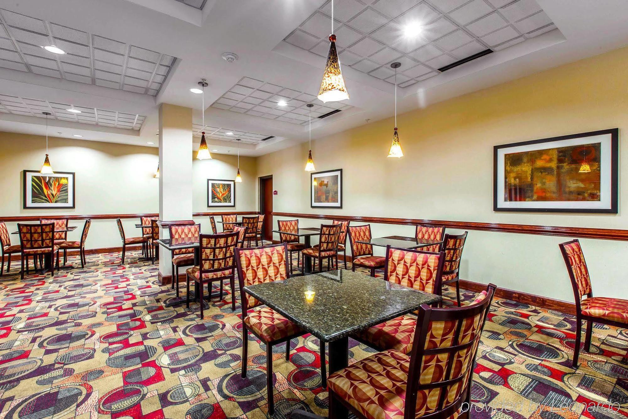 Comfort Suites Waycross Buitenkant foto