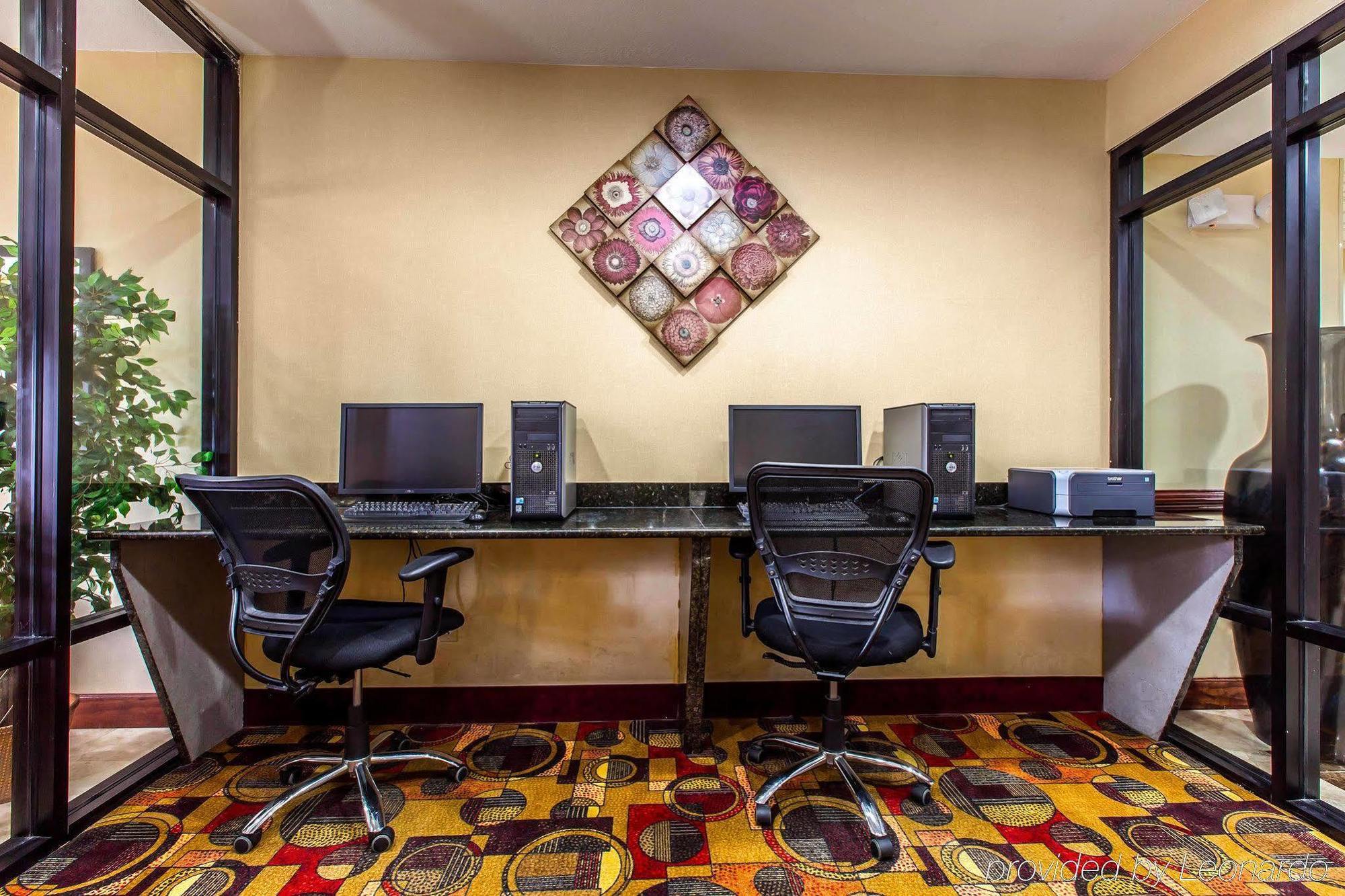 Comfort Suites Waycross Buitenkant foto